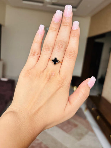 Black Flower Rose Ring